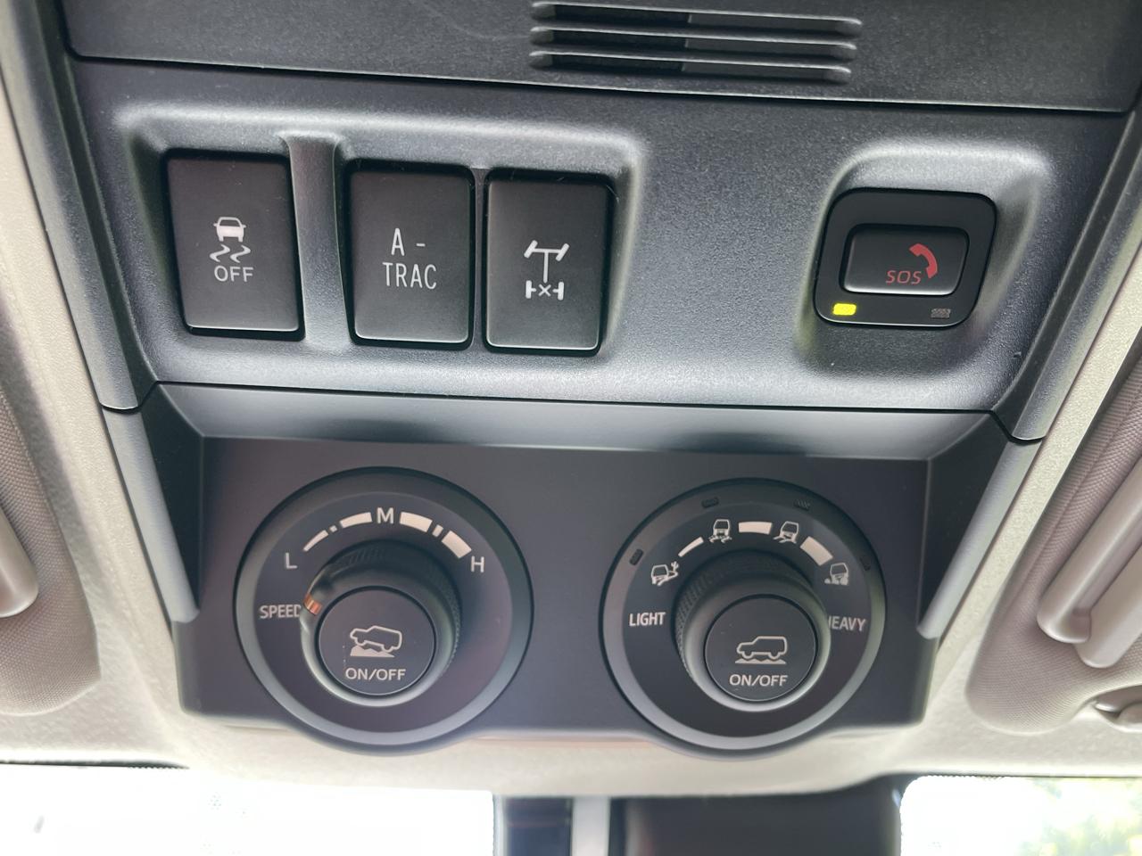 Toyota 4Runner SR5 4WD (Natl) 2020
