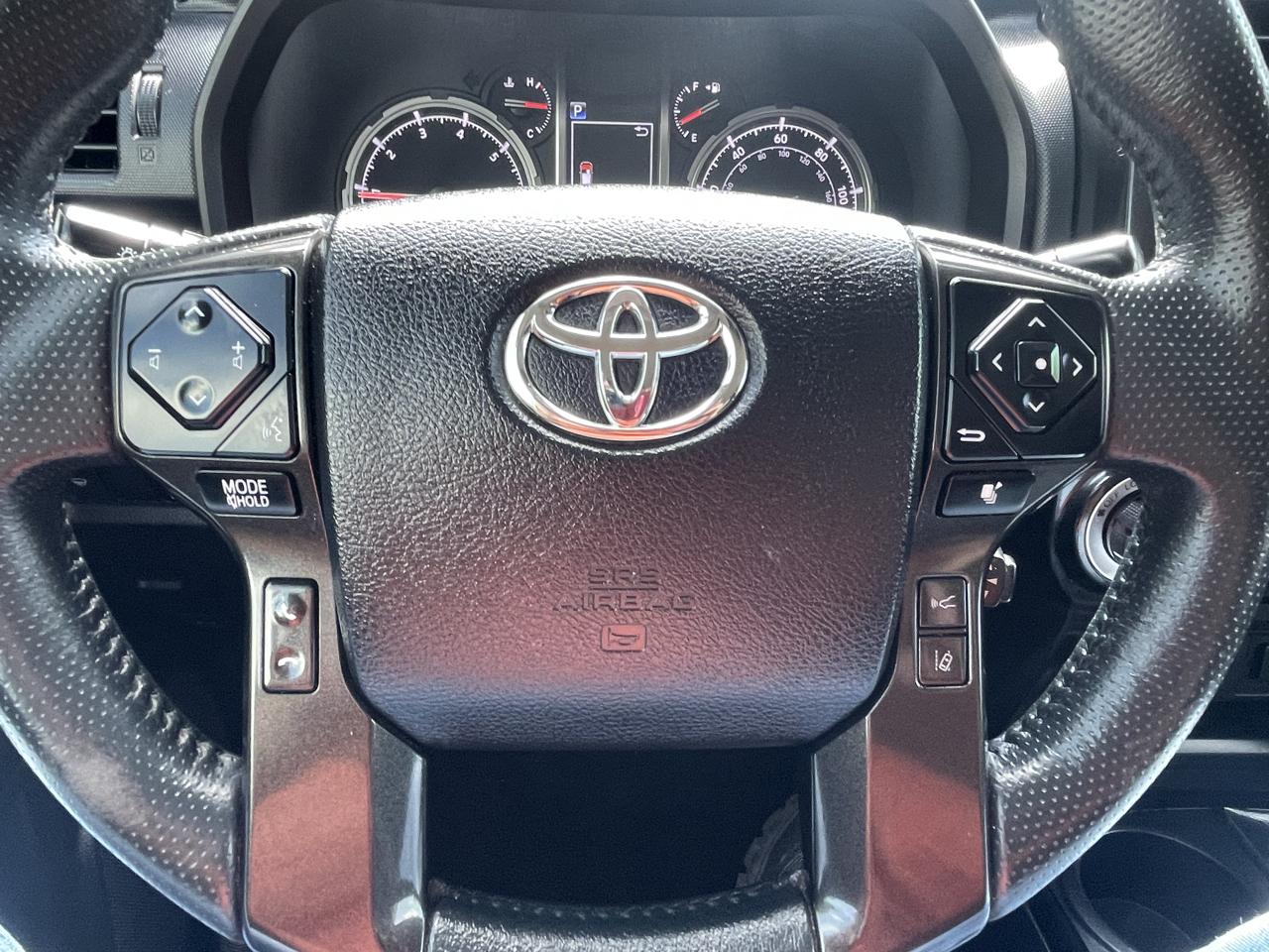 Toyota 4Runner SR5 4WD (Natl) 2020