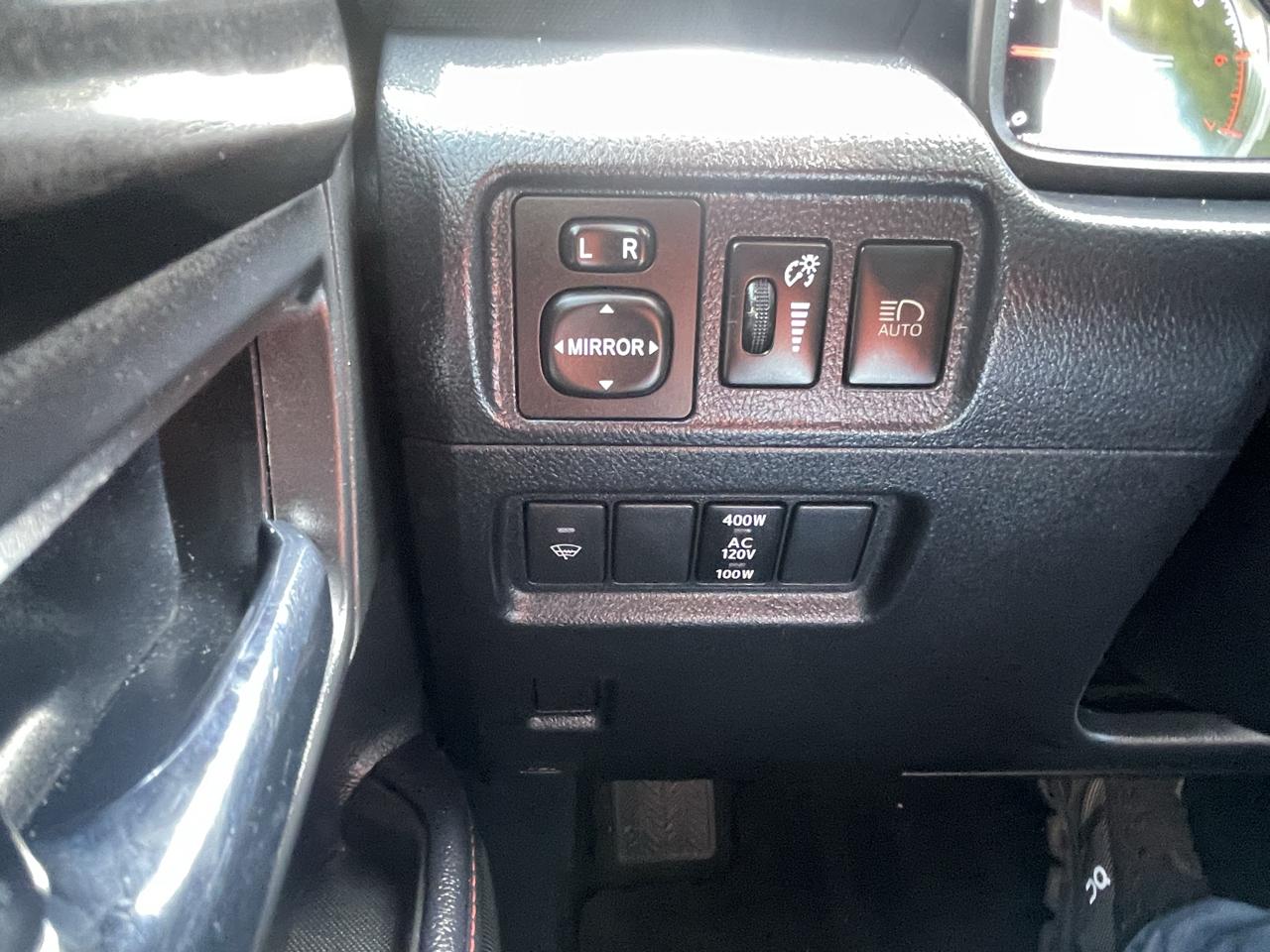 Toyota 4Runner SR5 4WD (Natl) 2020