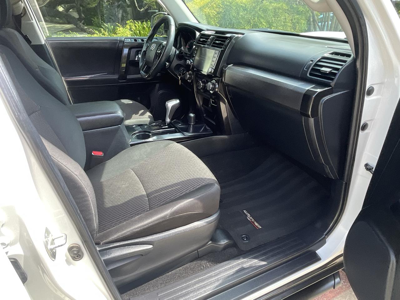 Toyota 4Runner SR5 4WD (Natl) 2020