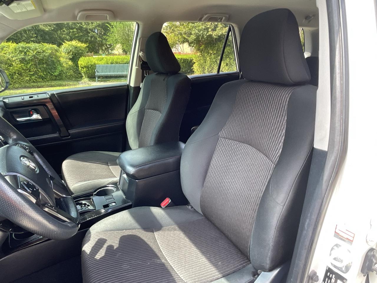 Toyota 4Runner SR5 4WD (Natl) 2020