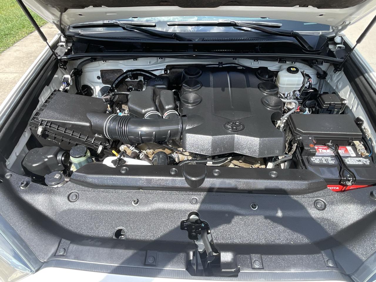 Toyota 4Runner SR5 4WD (Natl) 2020