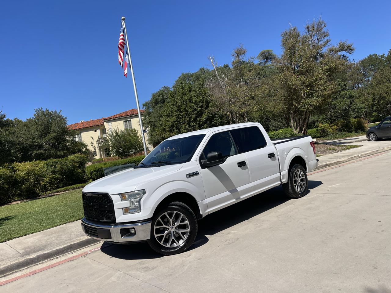 2015 Ford F-150 2WD SuperCrew 157" XLT