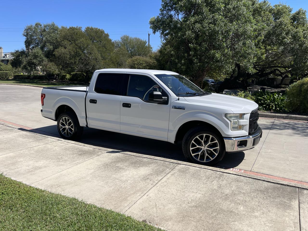 Ford F-150 2WD SuperCrew 157" XLT 2015