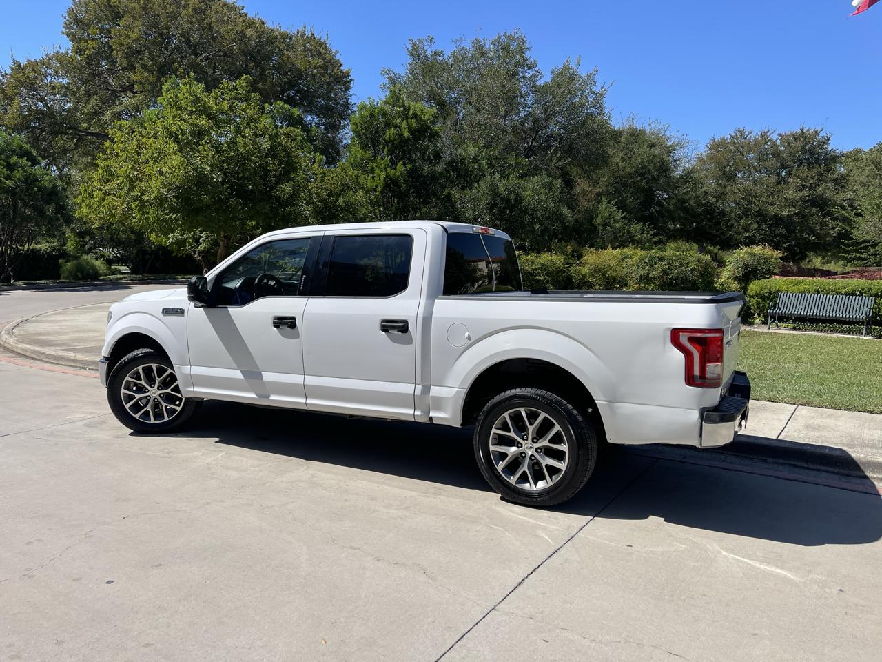 Ford F-150 2WD SuperCrew 157" XLT 2015
