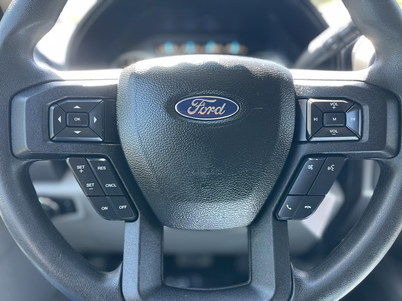 Ford F-150 2WD SuperCrew 157" XLT 2015