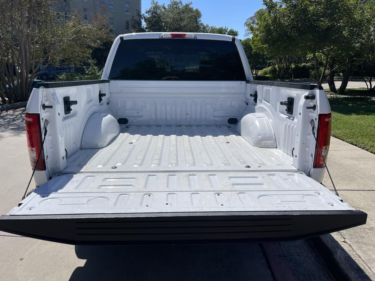 Ford F-150 2WD SuperCrew 157" XLT 2015