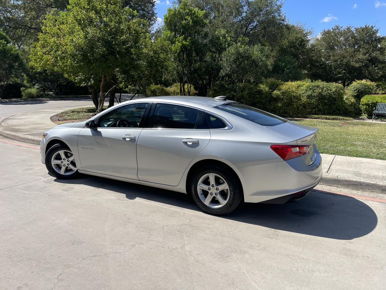 Chevrolet Malibu 4dr Sdn LS w/1LS 2020