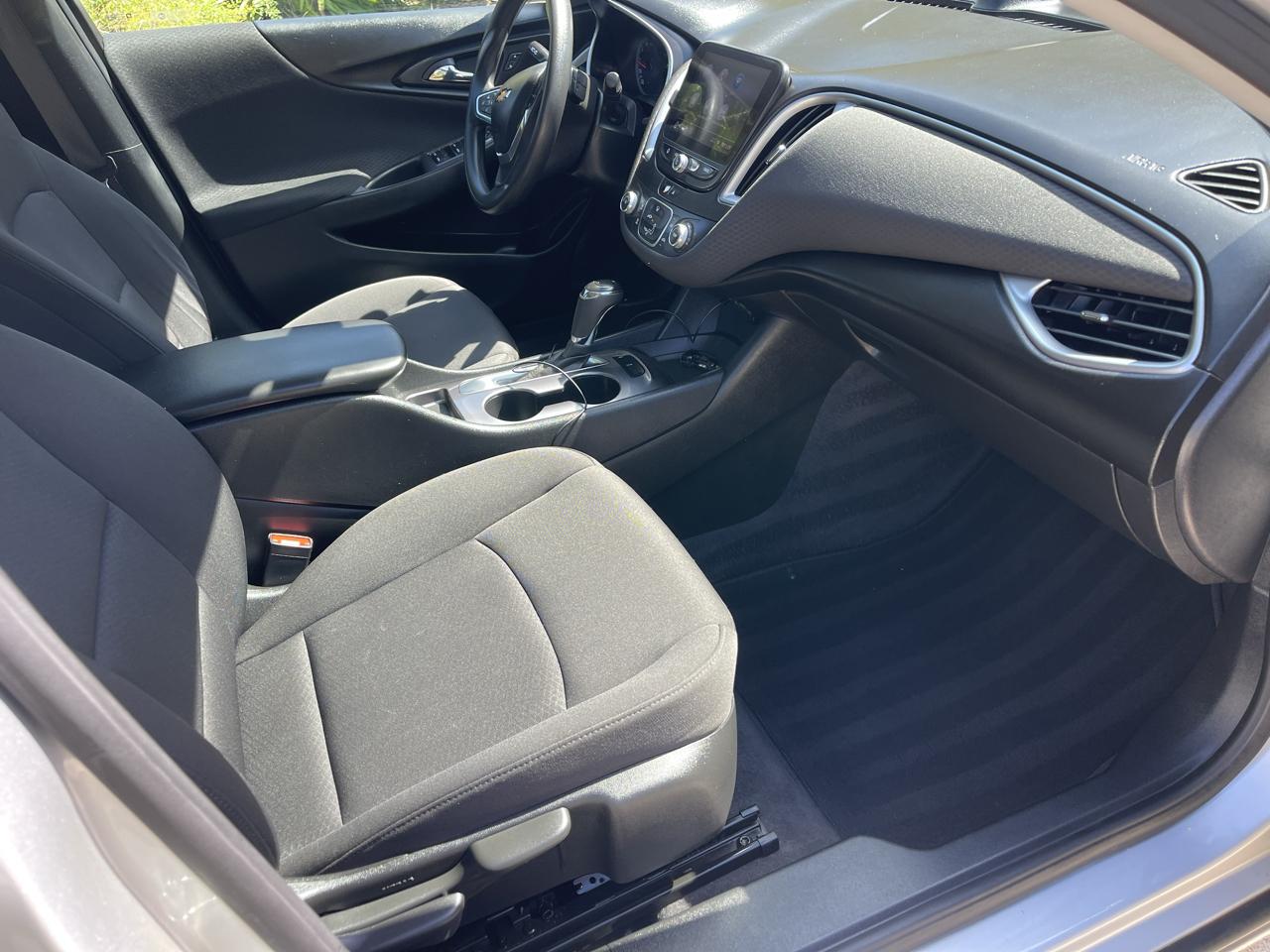 Chevrolet Malibu 4dr Sdn LS w/1LS 2020