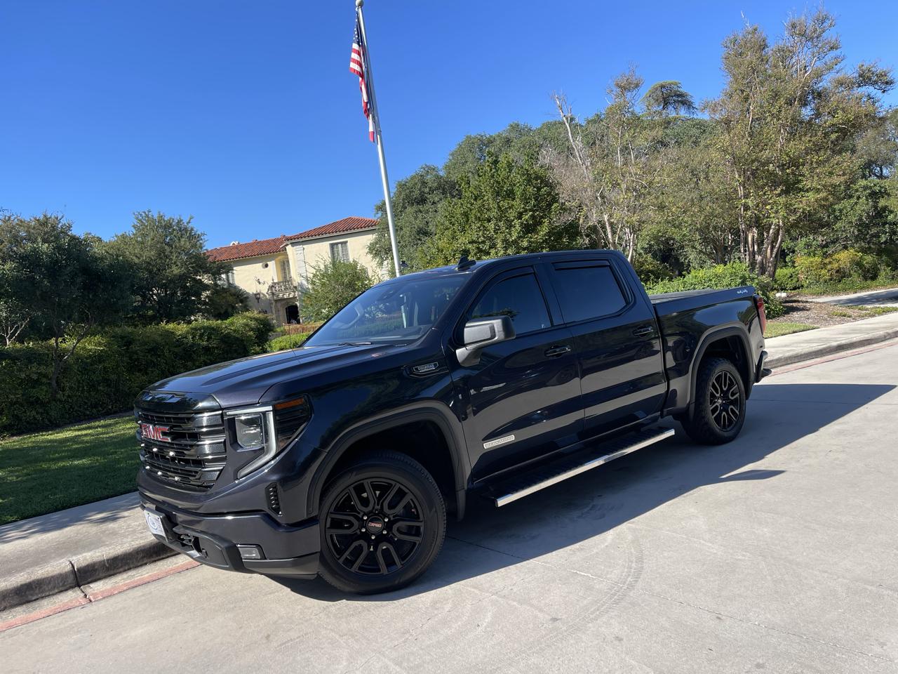 2024 GMC Sierra 1500 4WD Crew Cab 147" Elevation w/3SB