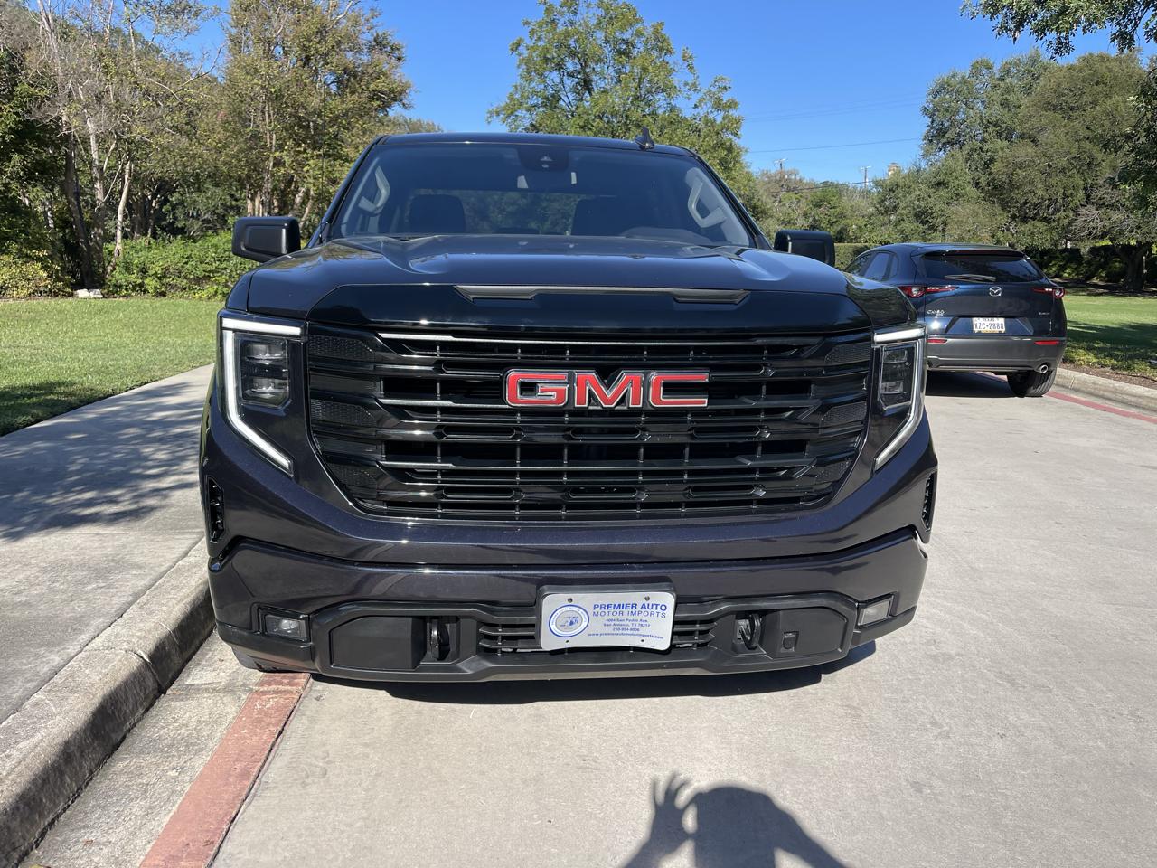 GMC Sierra 1500 4WD Crew Cab 147" Elevation w/3SB 2024