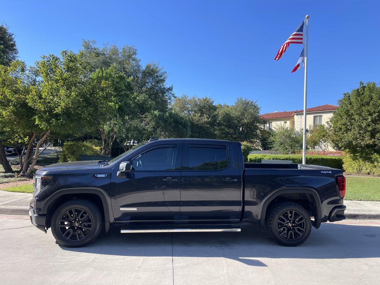 GMC Sierra 1500 4WD Crew Cab 147" Elevation w/3SB 2024