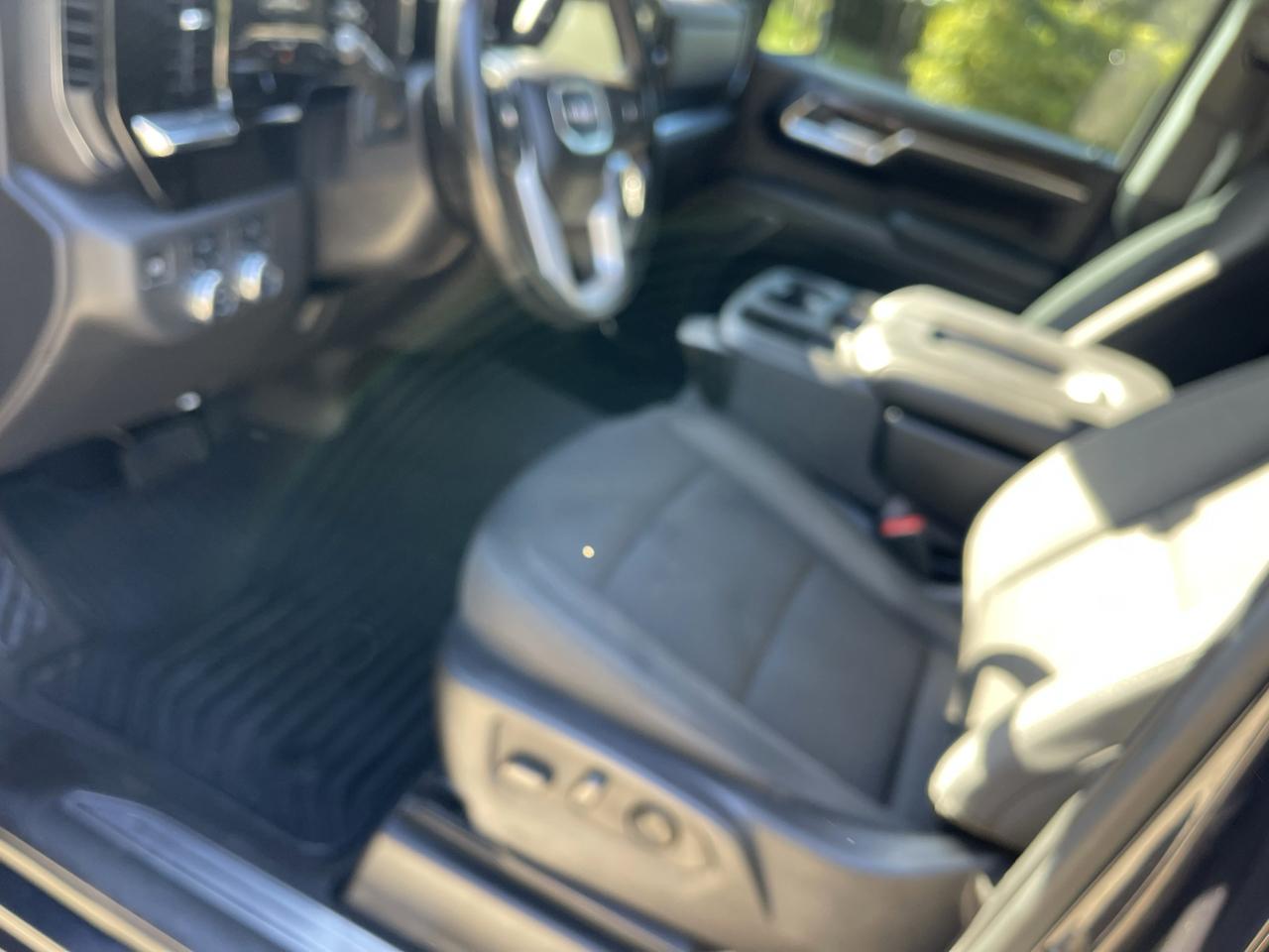 GMC Sierra 1500 4WD Crew Cab 147" Elevation w/3SB 2024