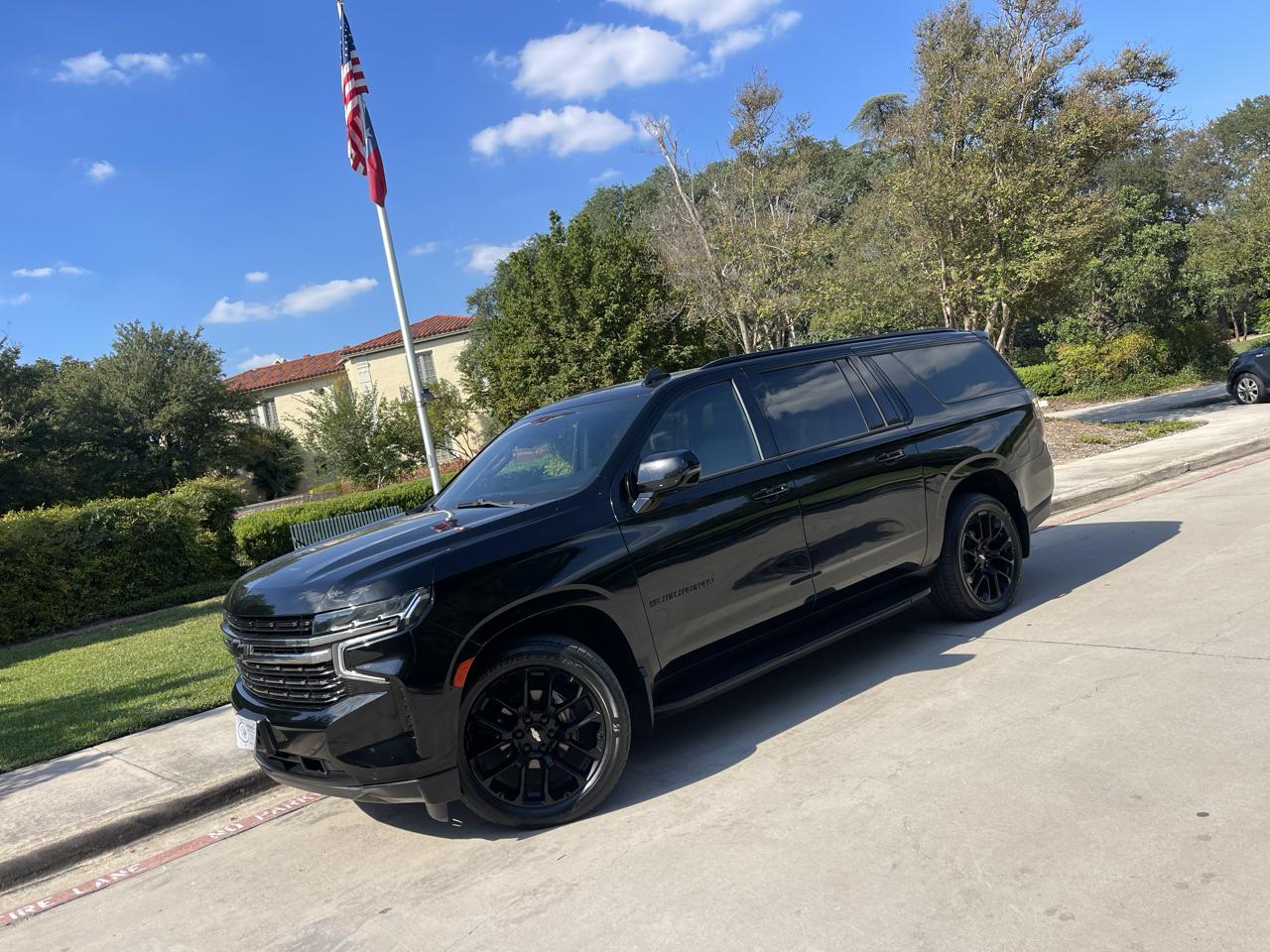 2022 Chevrolet Suburban 4WD 4dr RST