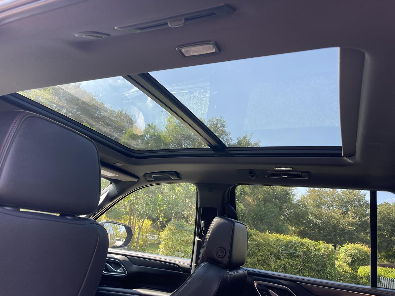 Chevrolet Suburban 4WD 4dr RST 2022
