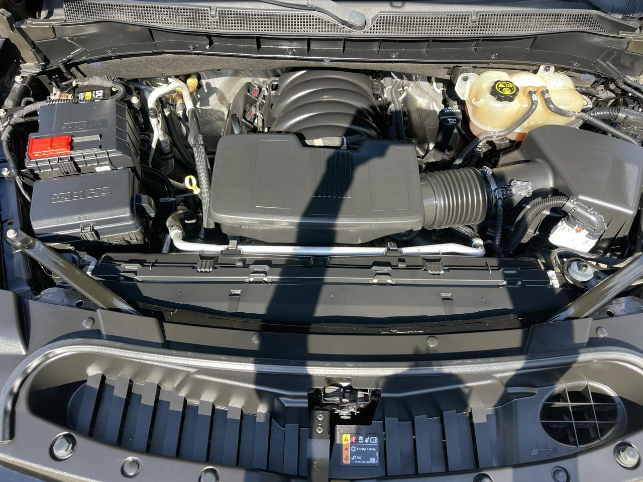 Chevrolet Suburban 4WD 4dr RST 2022