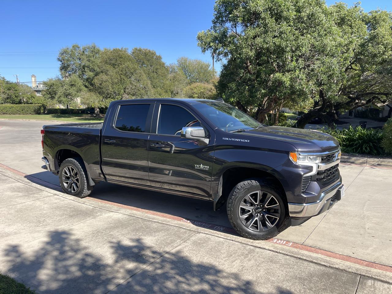 Chevrolet Silverado 1500 2WD Crew Cab 147" LT 2022