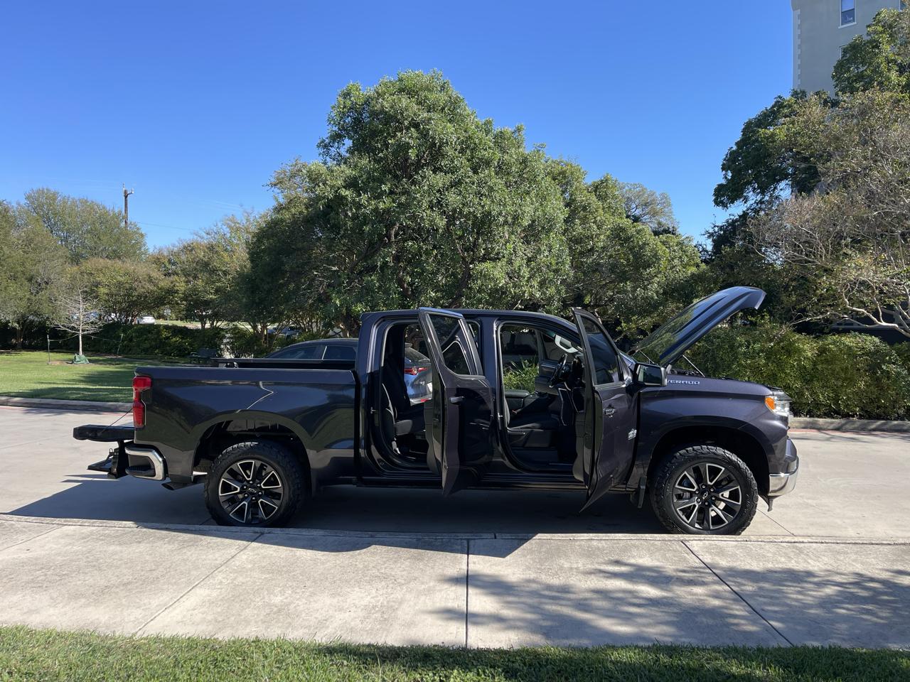 Chevrolet Silverado 1500 2WD Crew Cab 147" LT 2022