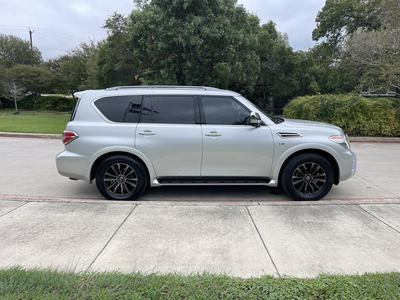 Nissan Armada 4x4 Platinum 2019