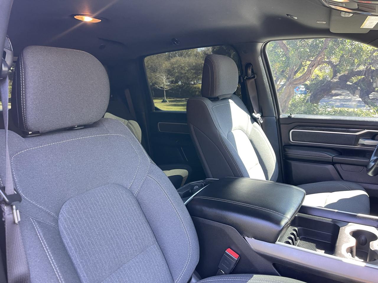 RAM 1500 Lone Star 4x4 Crew Cab 5'7" Box 2022