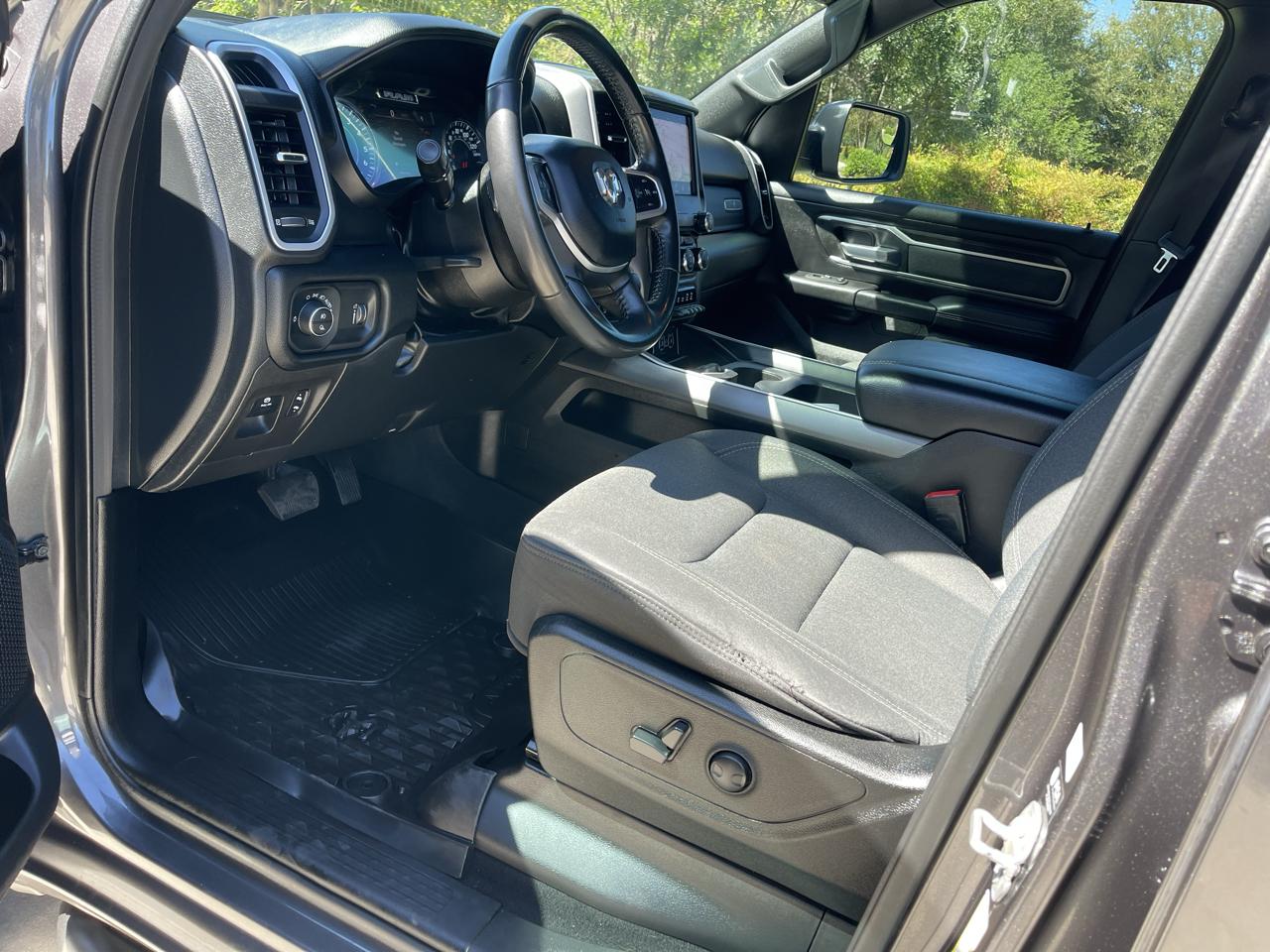 RAM 1500 Lone Star 4x4 Crew Cab 5'7" Box 2022