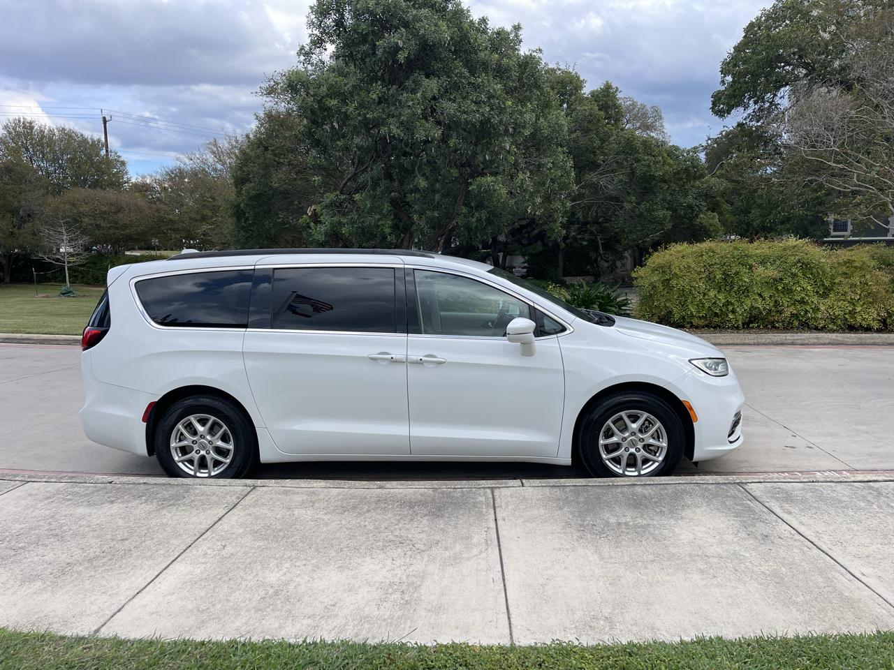 Chrysler Pacifica Touring L FWD 2022