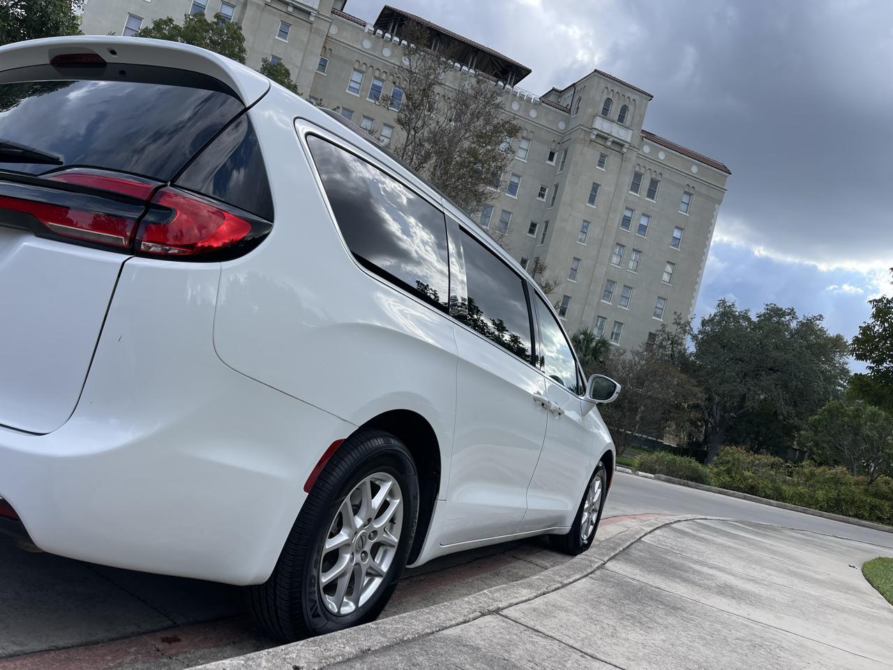 Chrysler Pacifica Touring L FWD 2022