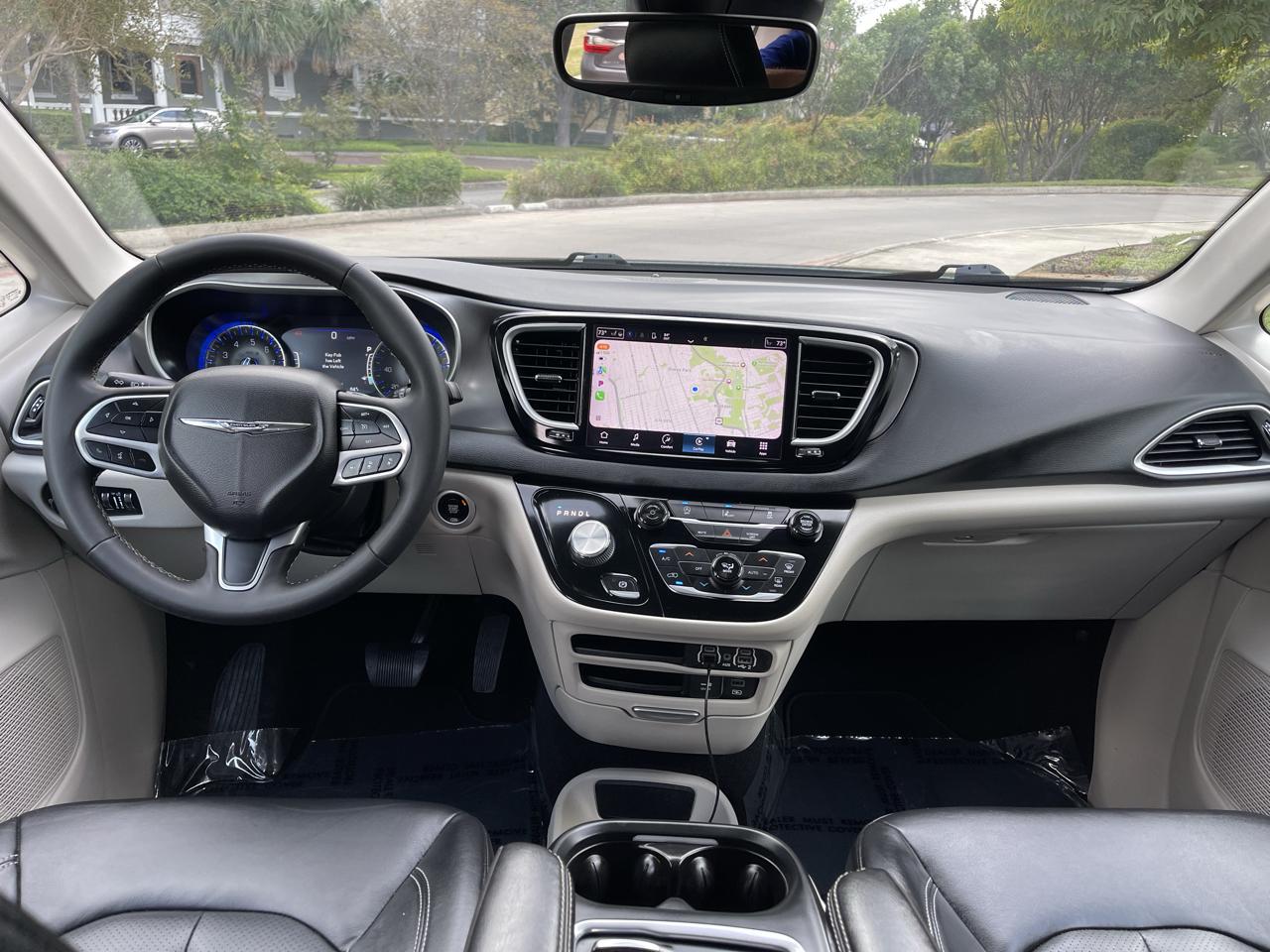 Chrysler Pacifica Touring L FWD 2022