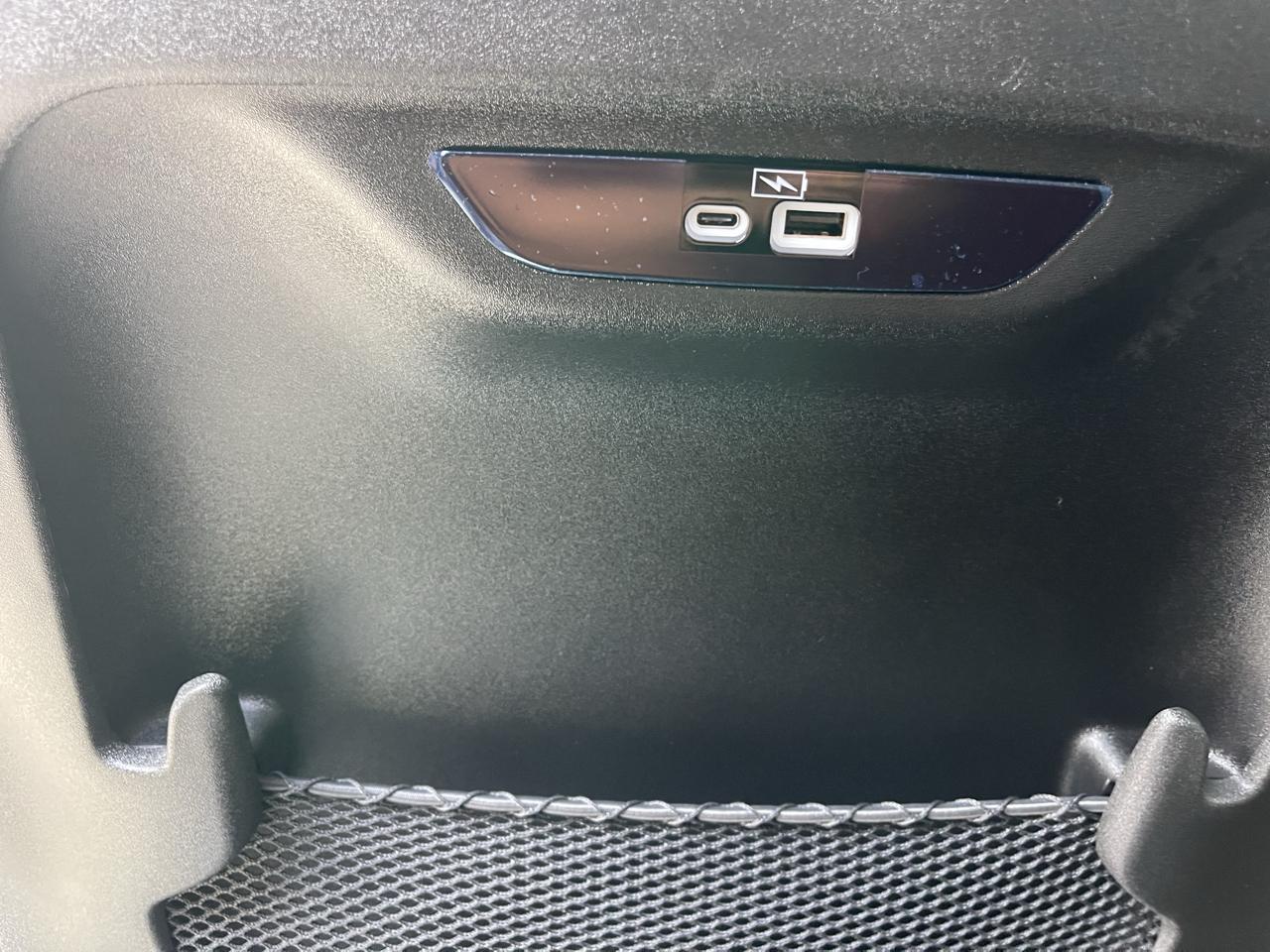 Chrysler Pacifica Touring L FWD 2022