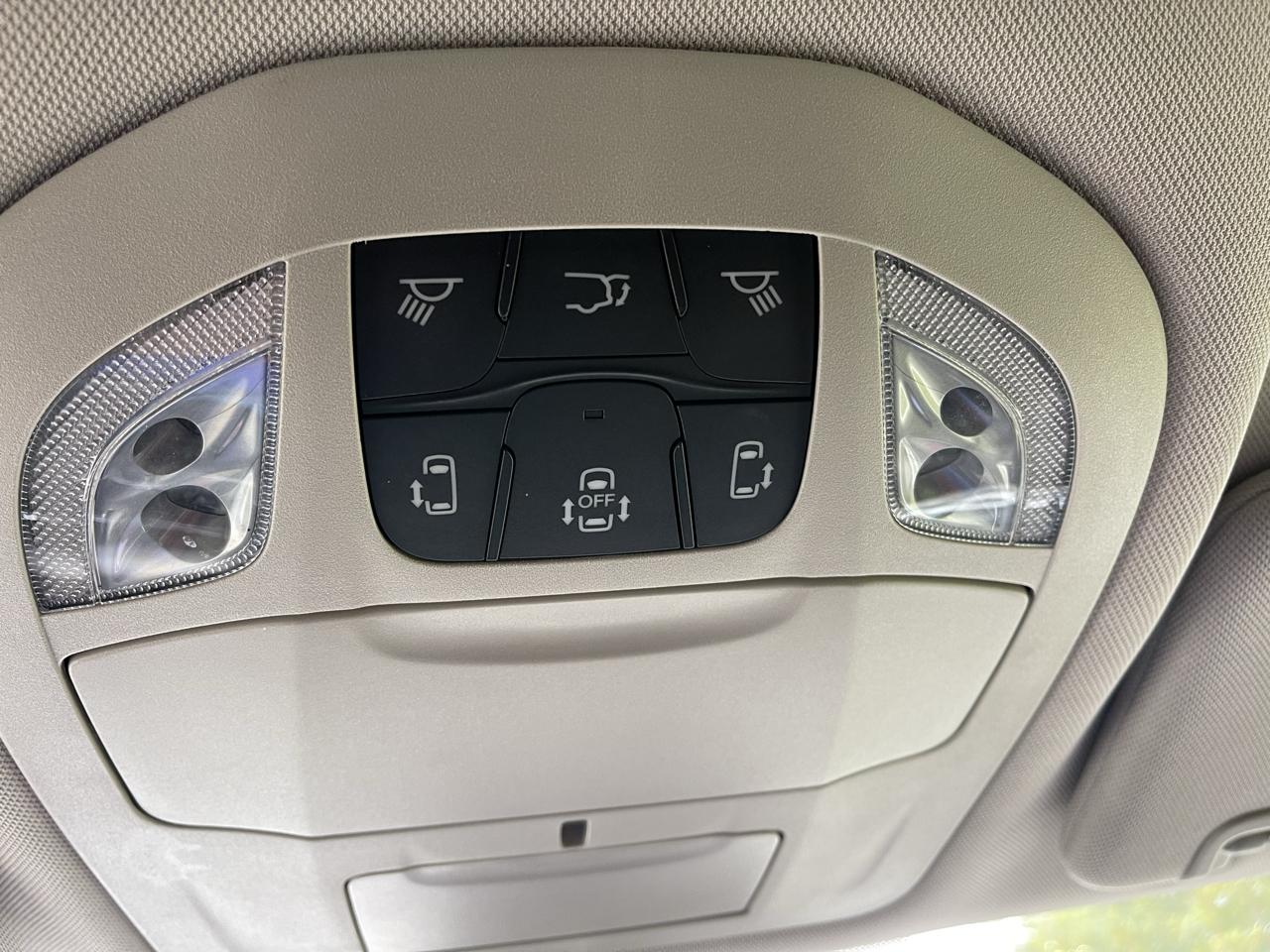 Chrysler Pacifica Touring L FWD 2022
