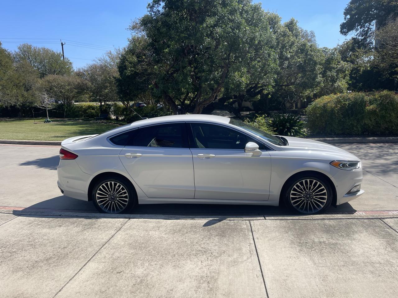Ford Fusion Titanium AWD 2017