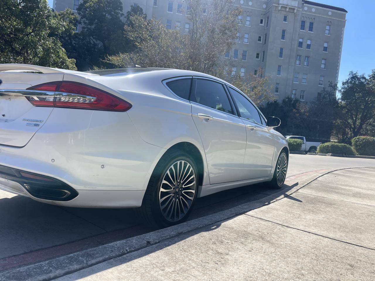 Ford Fusion Titanium AWD 2017