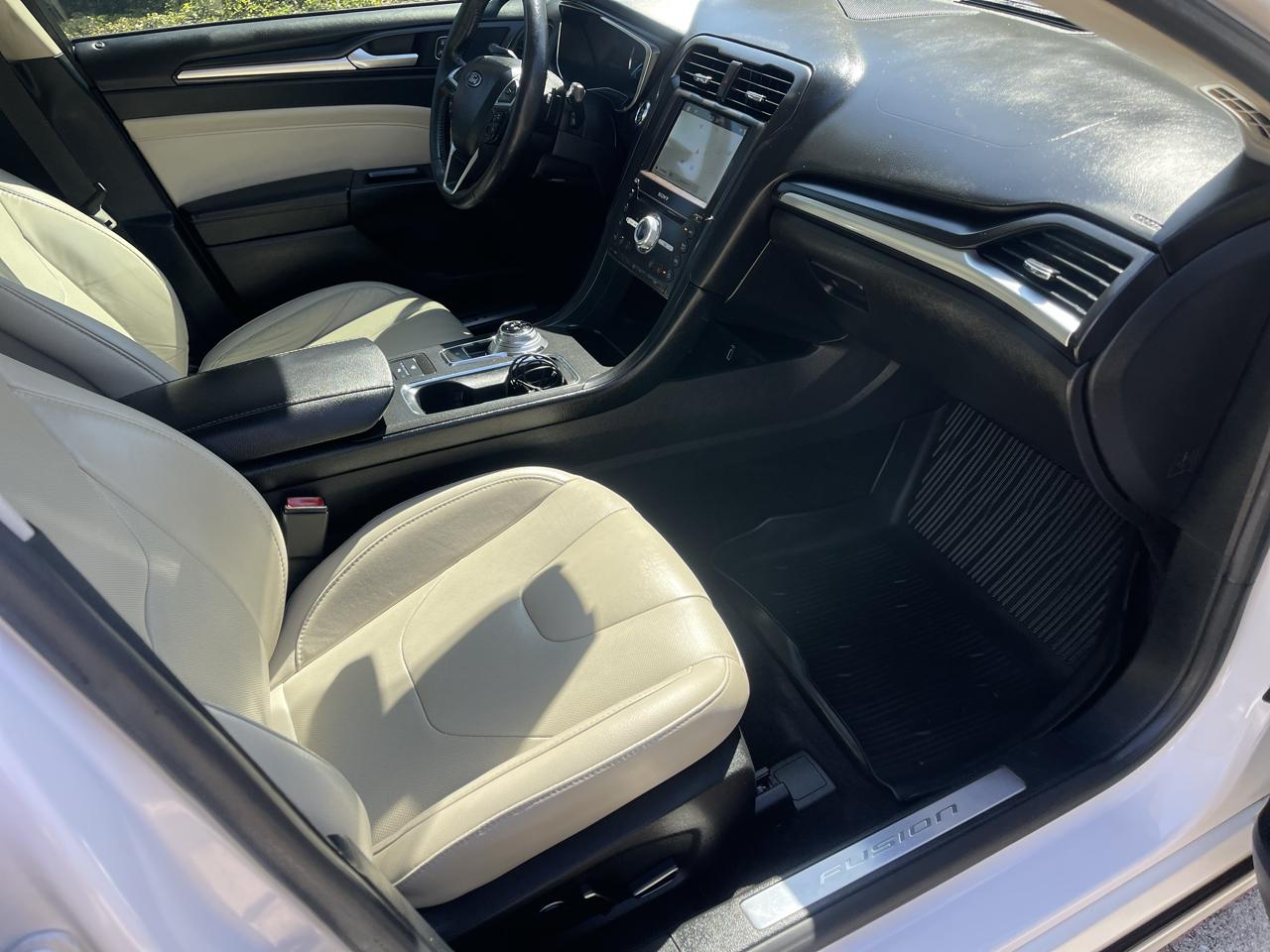 Ford Fusion Titanium AWD 2017