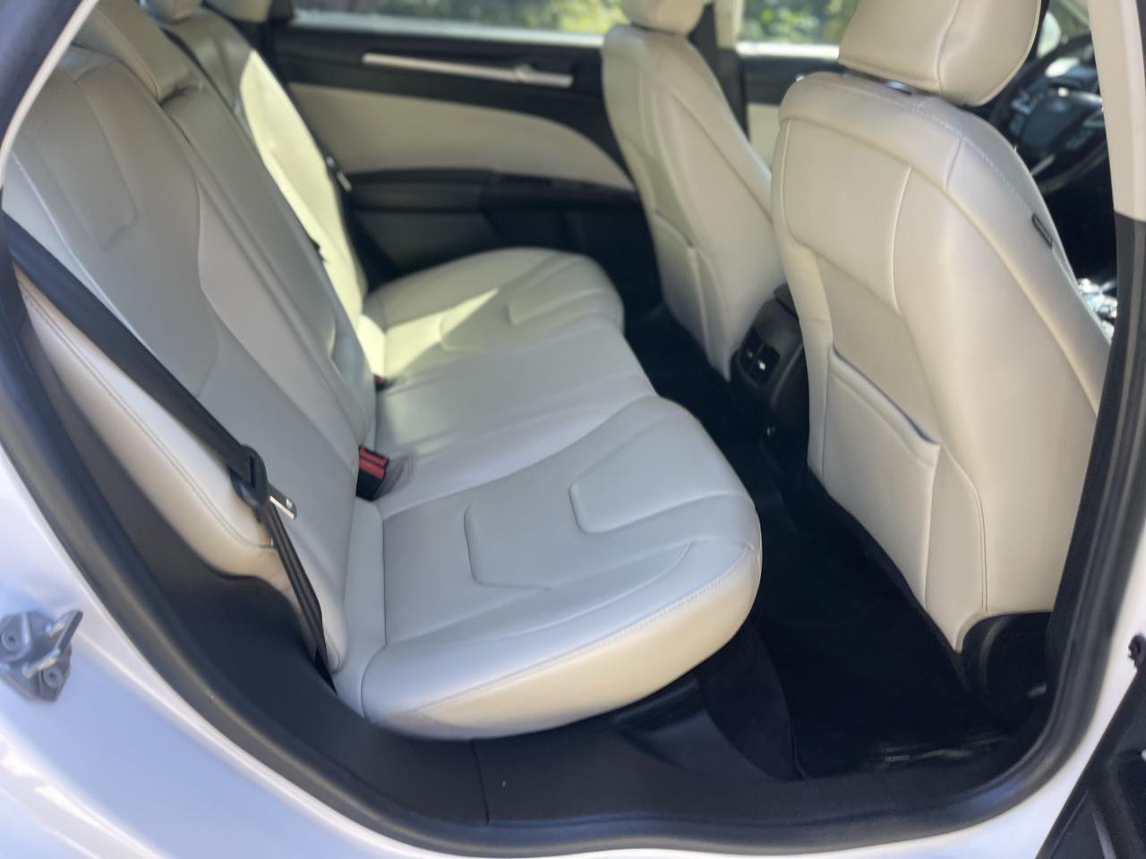 Ford Fusion Titanium AWD 2017