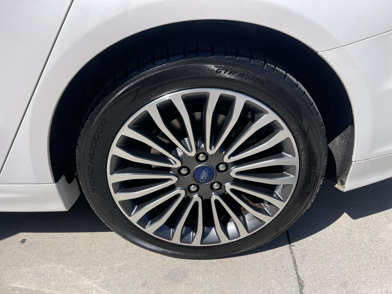 Ford Fusion Titanium AWD 2017