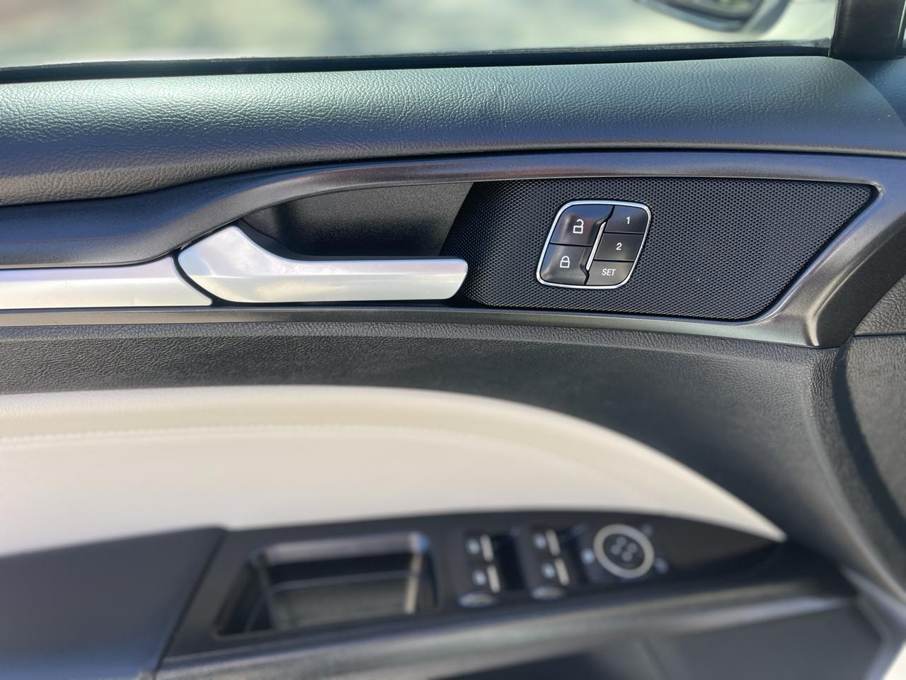 Ford Fusion Titanium AWD 2017
