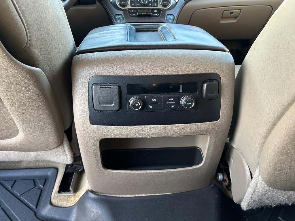 Chevrolet Tahoe  2015
