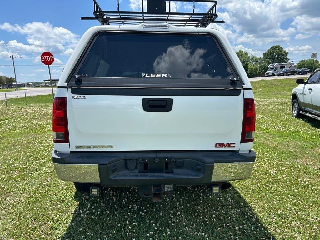 GMC Sierra 2500HD  2011