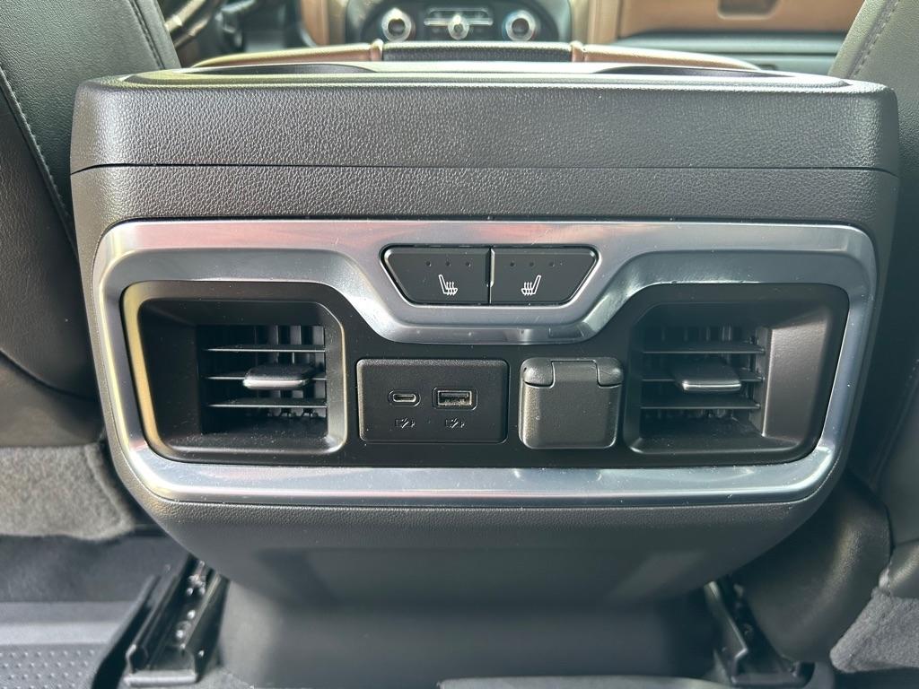 Chevrolet Silverado 1500  2021