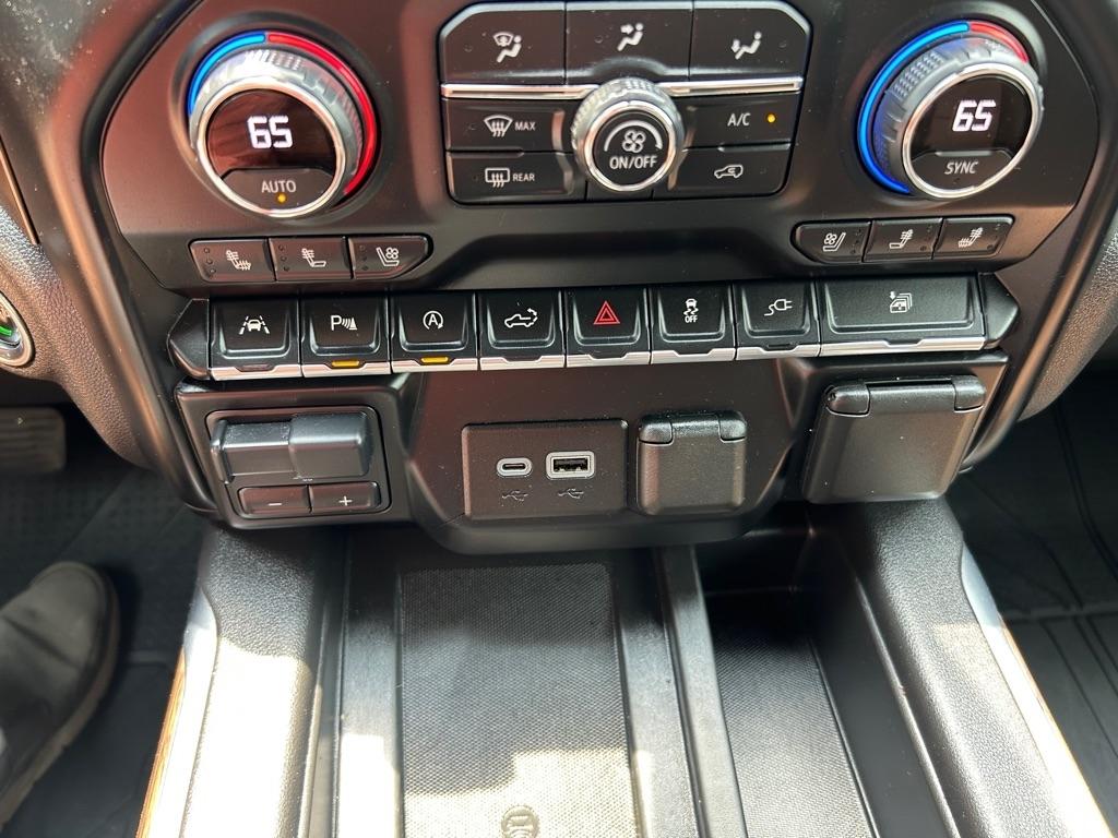 Chevrolet Silverado 1500  2021