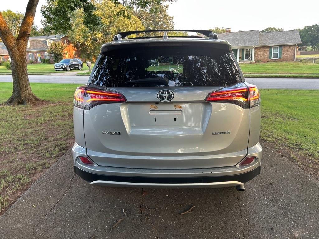 Toyota RAV4  2016