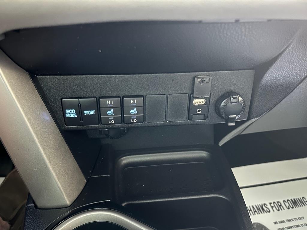 Toyota RAV4  2016