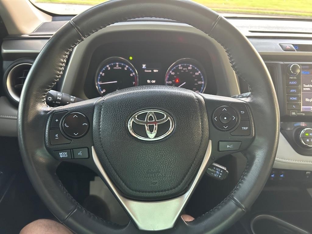 Toyota RAV4  2016