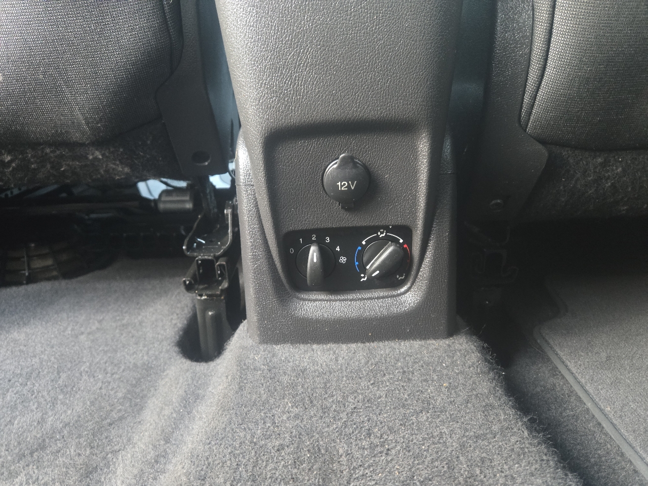 2018 Ford Transit Connect XLT photo 20