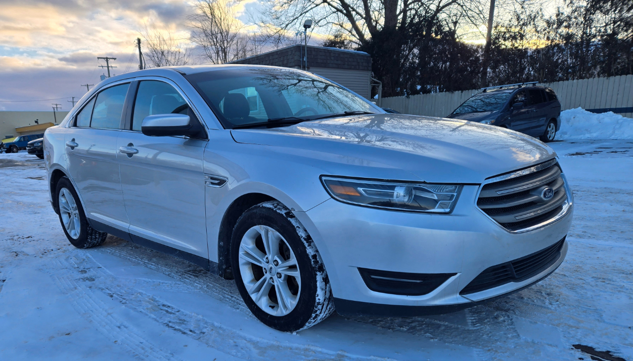 Ford Taurus SEL FWD 2016