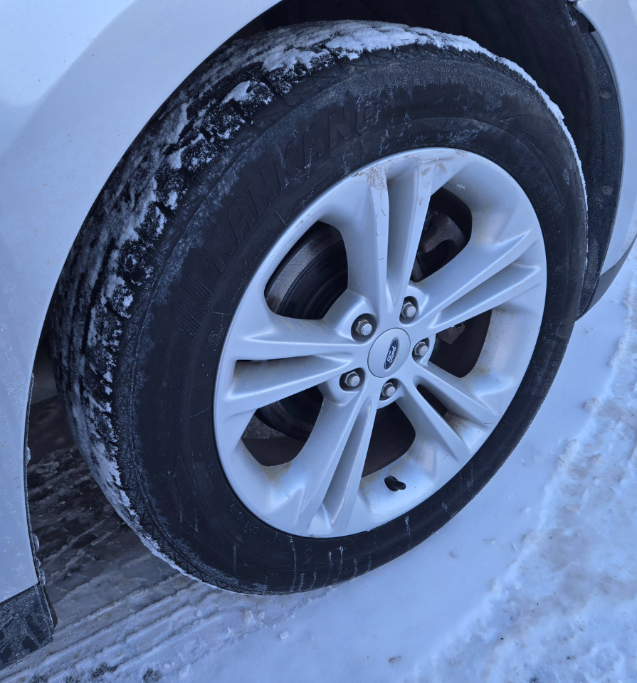 Ford Taurus SEL FWD 2016