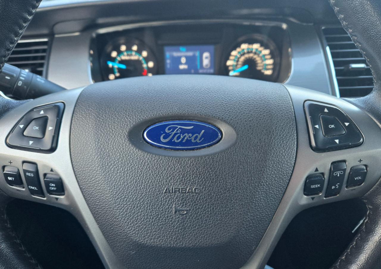 Ford Taurus  2016