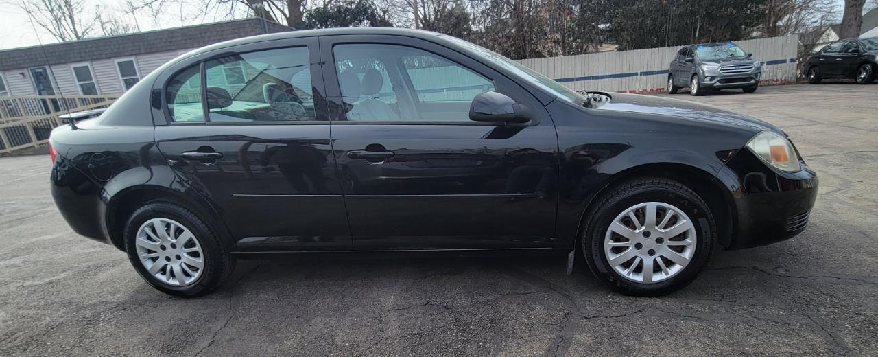 Chevrolet Cobalt  2010