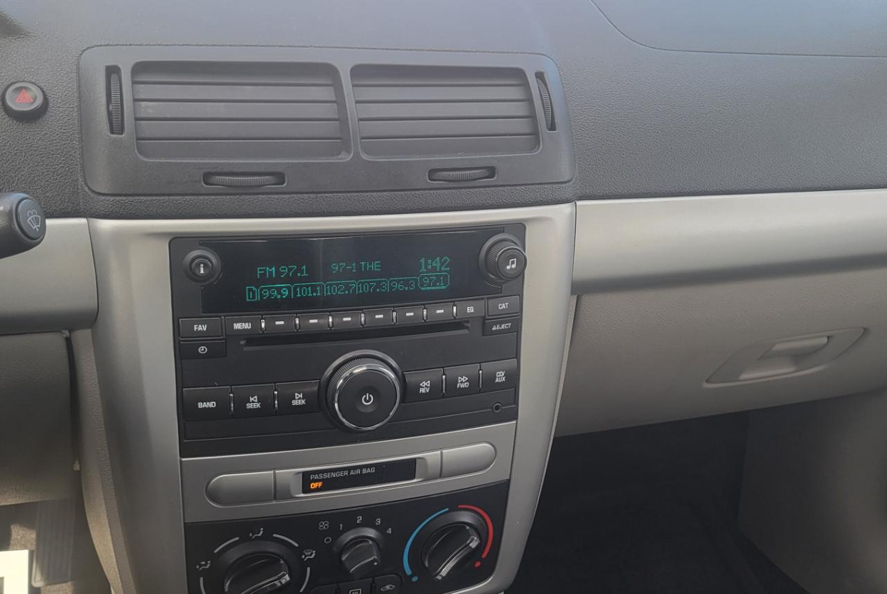 Chevrolet Cobalt  2010