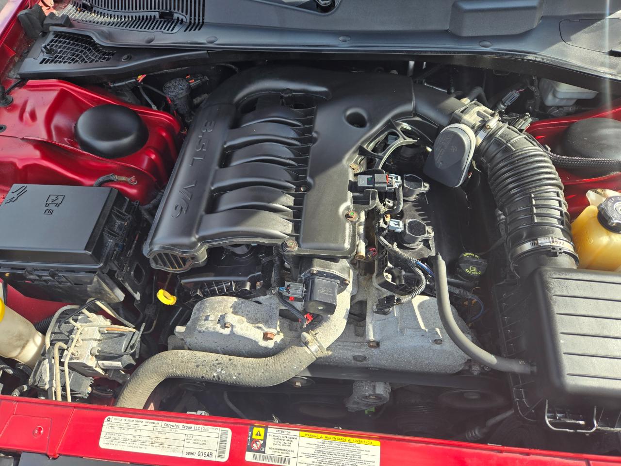 Chrysler 300 4dr Sdn 300 Limited RWD 2010